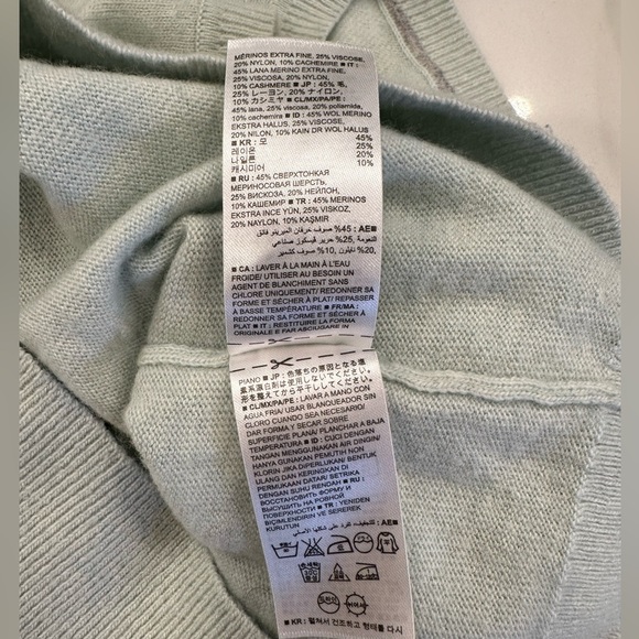 Banana Republic Puff-Shoulder Crewneck Sweater - Merino Wool/Cashmere, EUC S - Picture 13 of 15